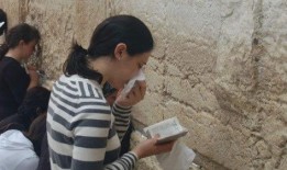 娱乐吃瓜君石磨