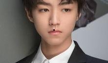 爱豆吃瓜娱乐酱王俊凯,从偶像到瓜界新贵，揭秘爱豆吃瓜娱乐酱的养成之路